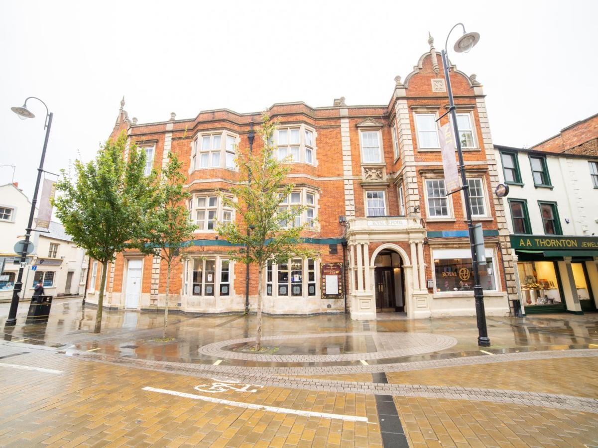 The Royal Hotel Kettering Exterior photo